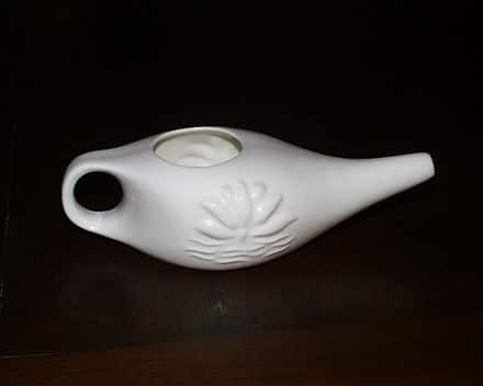 Neti Pot per Curare e Prevenire la Sinusite